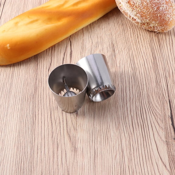 LEORX 2Pcs Plated Silver Cake Cream Decorating Tool Piping Nozzles for Floral Patterns