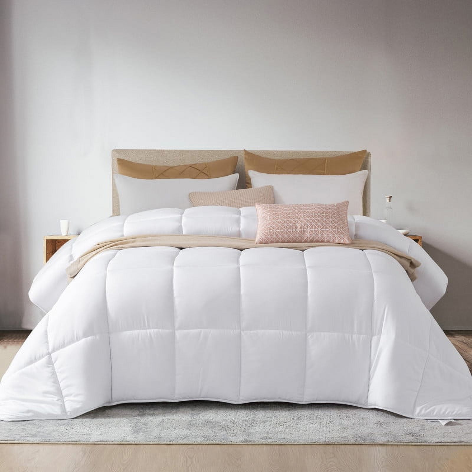 LESNNCIER Down Alternative Comforter, All Season Duvet Insert CK Size,Quilted Bed Comforter with Corner Tabs, Machine Washable (108"X98")