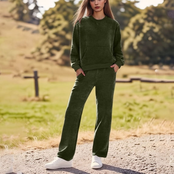 LEWKW Women's Velour 2 Piece Outfits Long Sleeve Crewneck Pullover And Pants Matching Sets Cozy Warm Soft Fleece Velvet Tracksuits Winter Loungewear