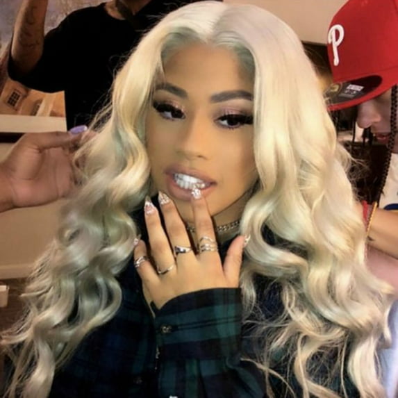 LHWEN 26 Inch Blonde Lace Front Wig Human Hair 180% Density 10A Brazilian Virgin Pre Plucked with Baby Hair Natural Look Soft and Bouncy Transparent Lace Easy to Install Breathable Cap for Daily Wear