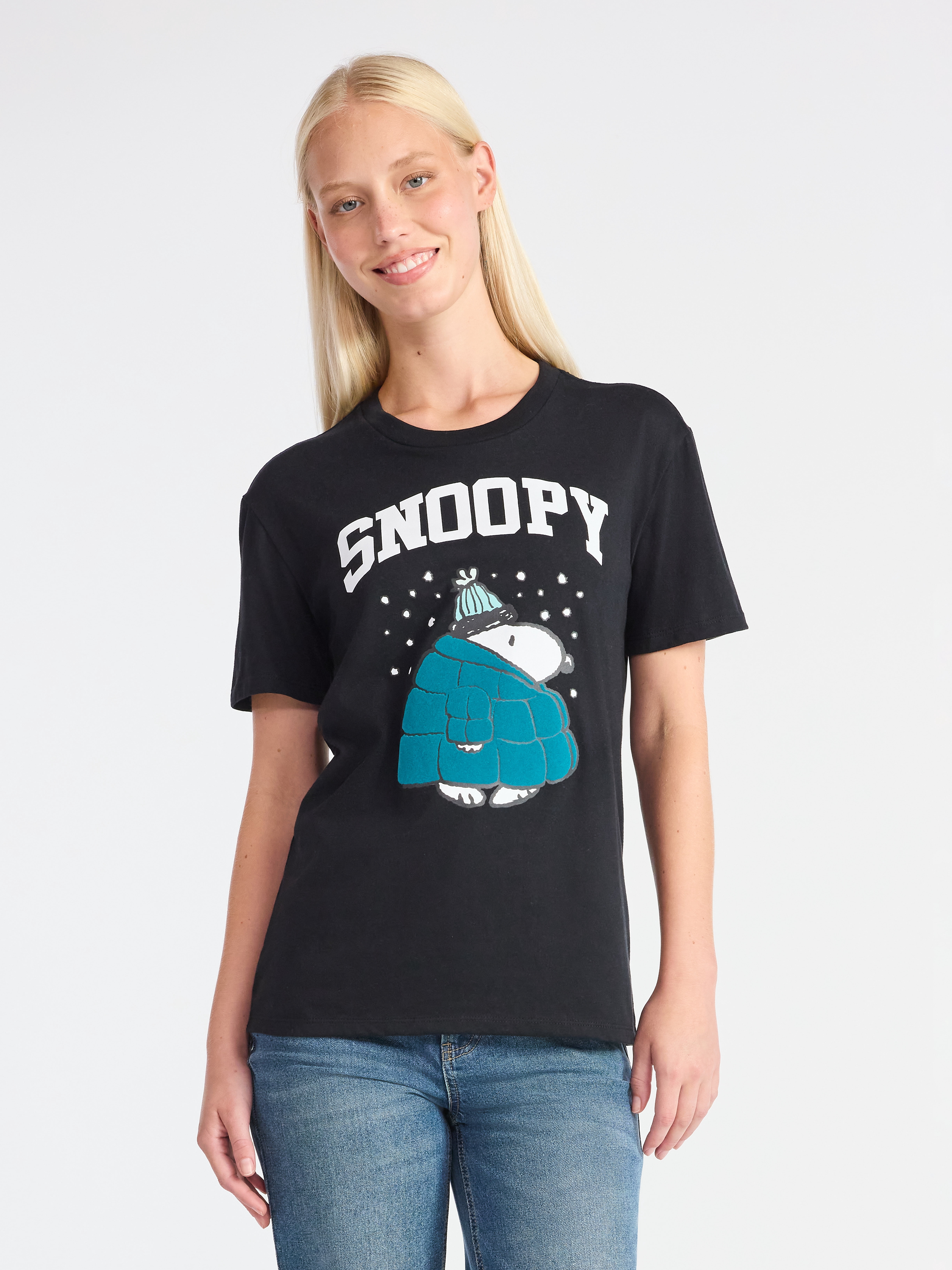 Snoopy Women's Graphic Print Tee with Short Sleeves, Sizes XXS-XXL