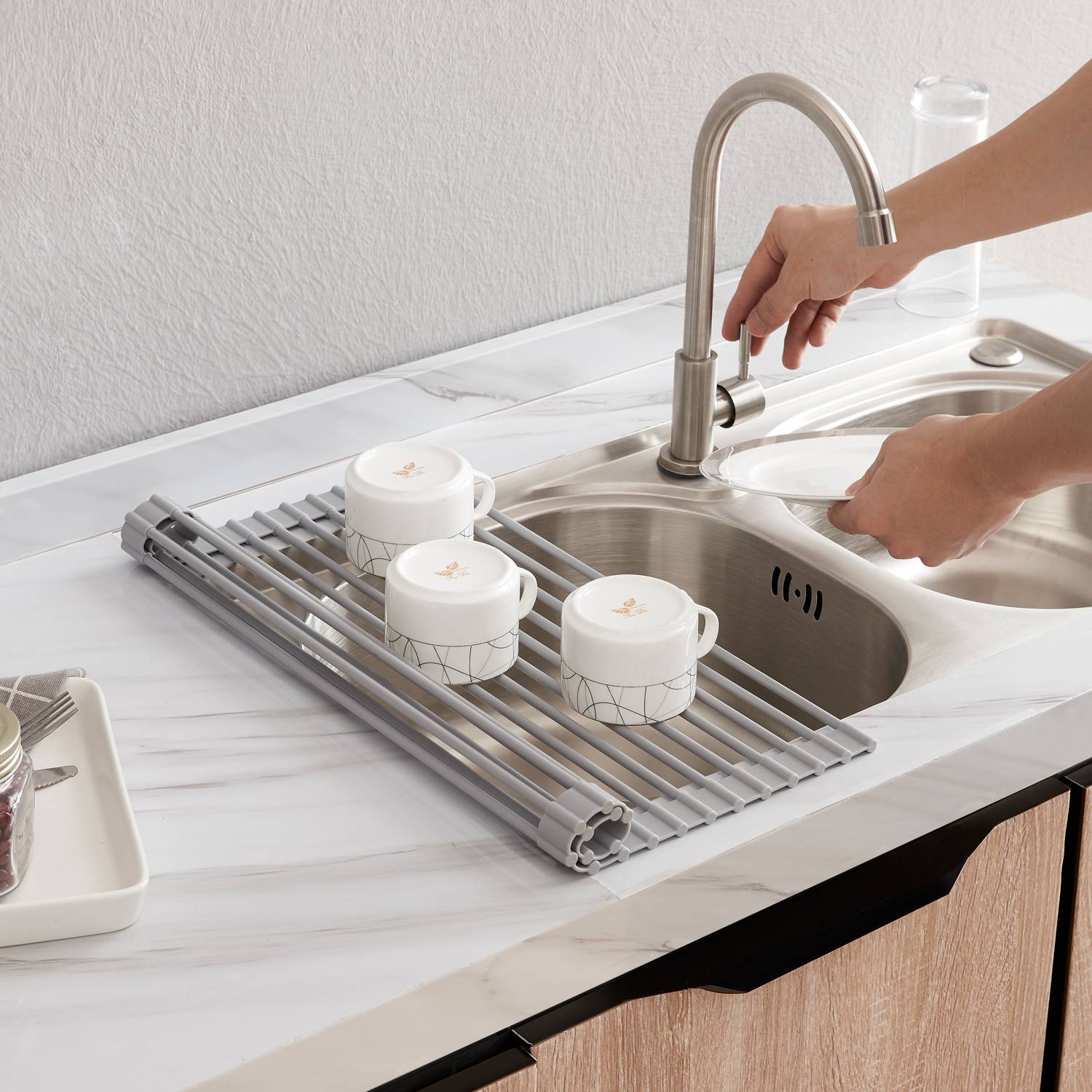 LIMNUO 20.5 x 13.2 Roll Up Dish Drying Rack Silicone Wrapped Steel Foldable Dish Drying Rack Gray Walmart