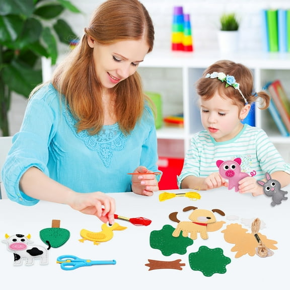 LINFANG Sewing Craft Kit Funny Kid Felt Sewing Kit Complete DIY Crafting and Sewing Set Beginner Art Craft Supplies Set Children Sewing Kit for 8 Years Old and Over
