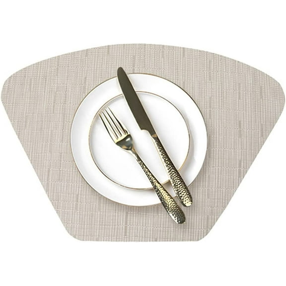 LINLIN Wedge Placemats, 4Pcs Fan Shaped PVC Washable Placemats for Dining Table Mat Non-Slip Placemat Set in Kitchen Accessories