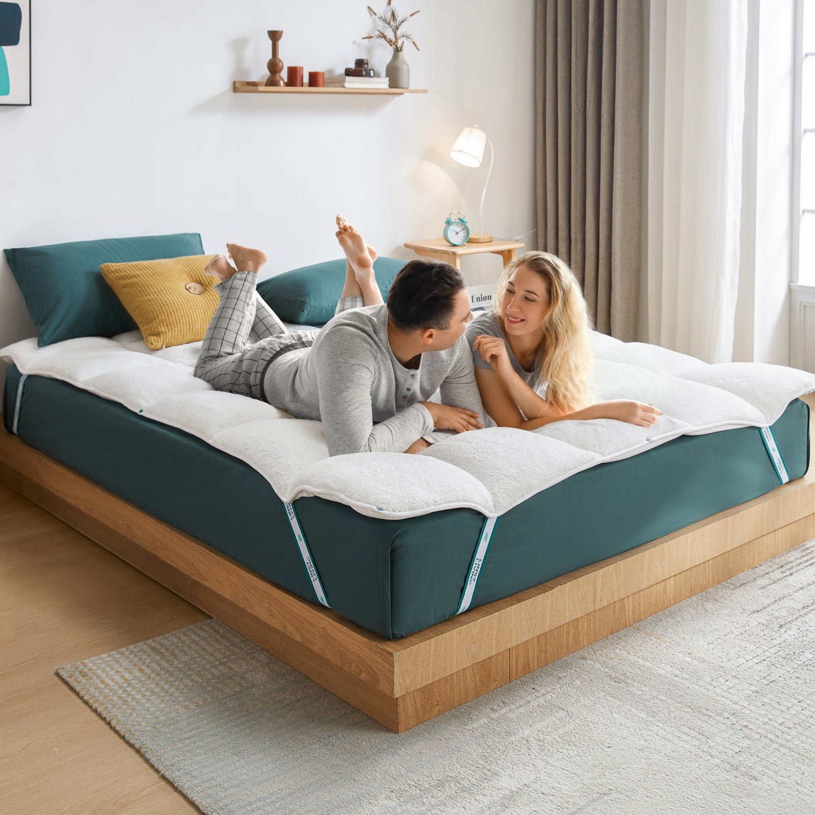 LINSY LIVING Warm Mattress Topper Queen Size,Mattress Pad Cover, Plush Soft Mattress  Pad Cover with Elastic Straps - Mattress Protector Stretches up to 18  Inches Deep -Machine Washable - Walmart.com