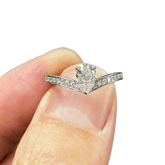 LINXIQIN Classic Promise Ring Cocktail Ladies Gift for Wife Dazzling Sparkling CZ AAA Zircon Ring Perfect Present Comes in Elegant Box