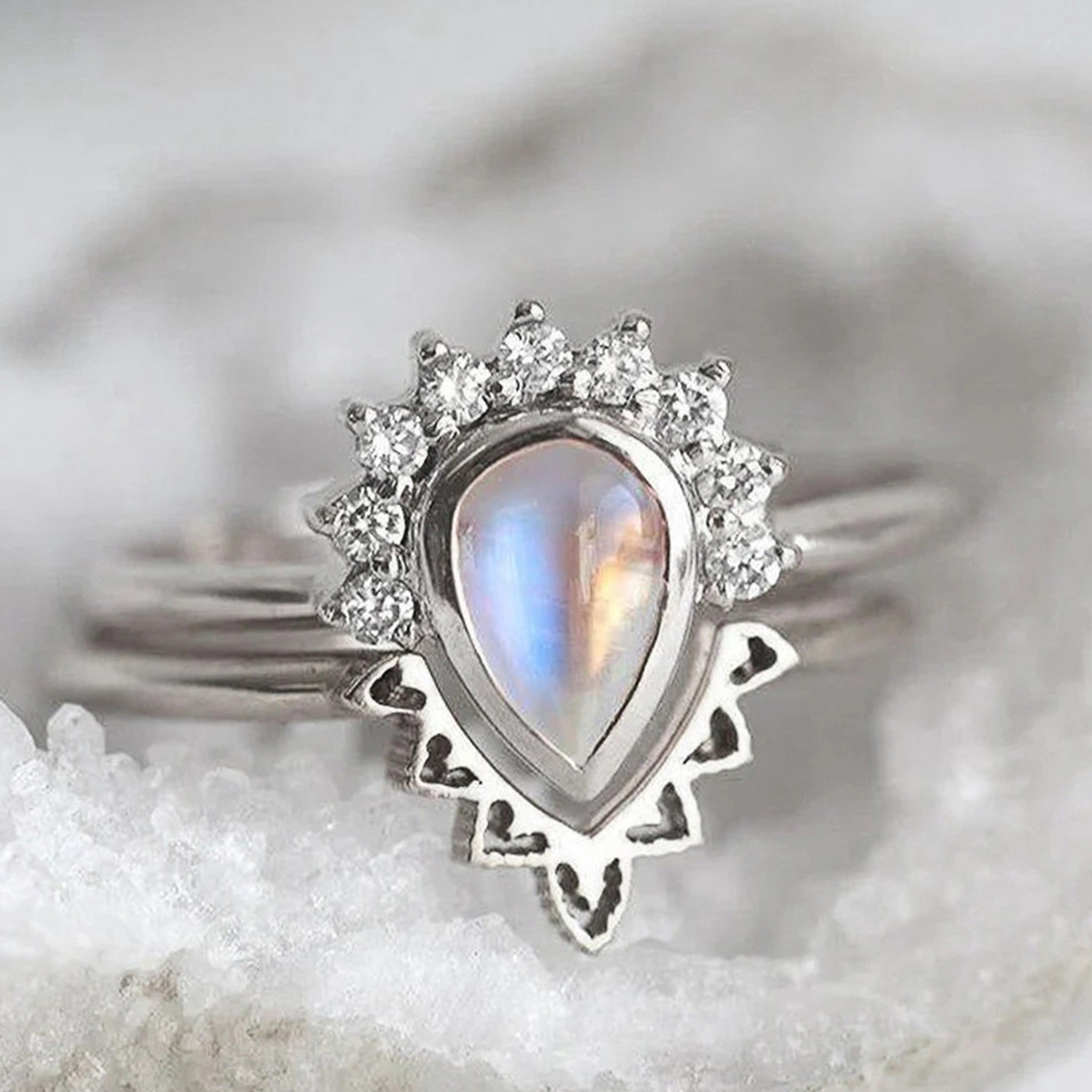 List Shape Box LINXIQIN Women's Blue Mother-of-Pearl and White Cubic Zirconia Teardrop ...