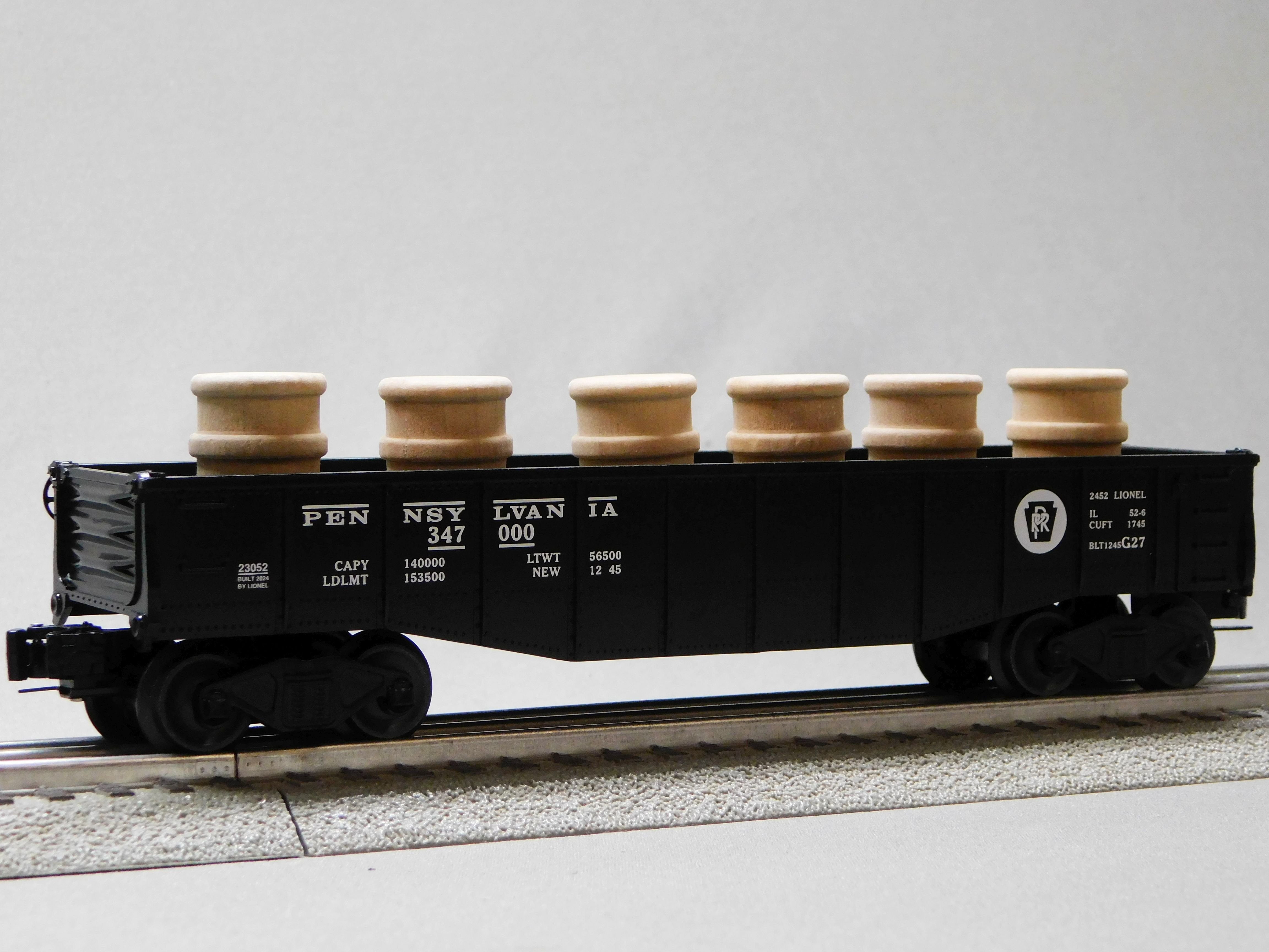 LIONEL PENNSYLVANIA GONDOLA W/ WOOD BARREL LOADS PRR O GAUGE 2423050-G