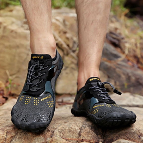 LJEFF Men Water Shoes, Non-Slip Lightweight Breathable Quick Dry Trail Beach Aqua Sneakers Black