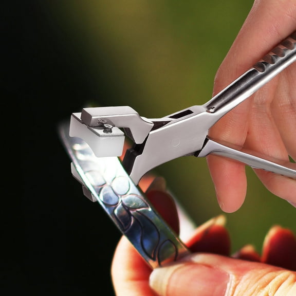 LOLIPPYY 1 Set Cuff Bracelet Making Kit with Bracelet Helper Tool for Jewelry Crafting Enthusiasts