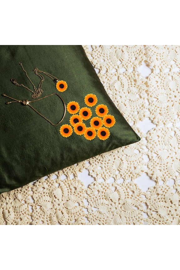 100Pcs Flatback Resin Daisy Flower Charm for Crafting Sewing Fridge Magnet and Ornament Use