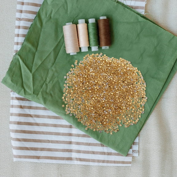 LOLIPPYY 1440pcs Sparkly Glass Gems for DIY Projects in Design for Clothing Shoes Accessories