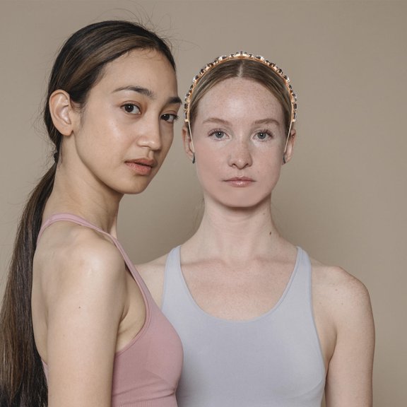 LOLIPPYY 1Pc Chic Black Hair Hoop Rhinestone Headband for Fashion and Party Use