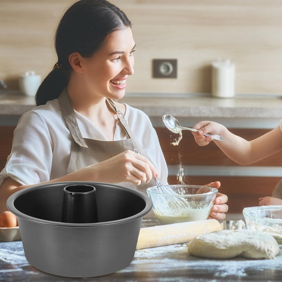 LOLIPPYY 1Pc Black Carbon Steel Round Cake Pan Nonstick Baking Tool Oven Accessory