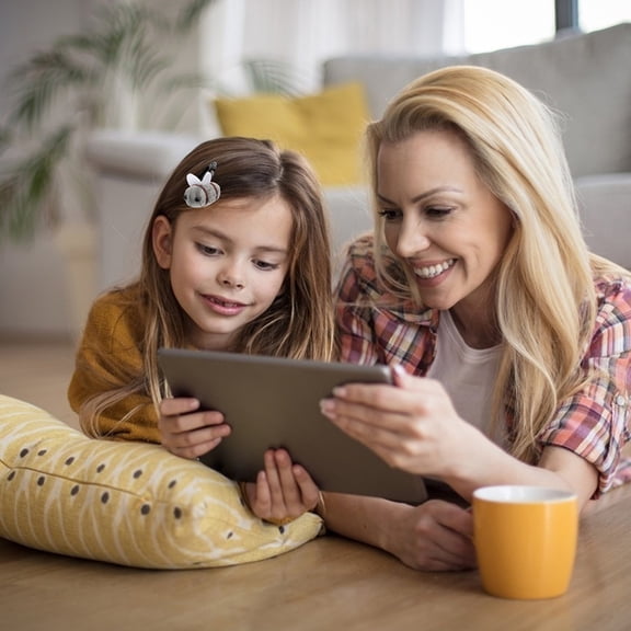 LOLIPPYY 25Pcs Funny Positive Bee Mini Crochet Bee Craft Kits for Adults