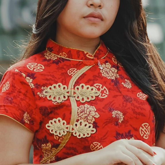 LOLIPPYY 2Pcs Golden Knots Sewing Buttons Ornate Frog Fasteners for Highend Coats