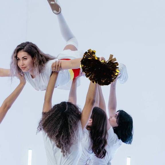 LOLIPPYY Set of 2 Lightweight Plastic Pom Poms with Handles for Cheerleading and Dance