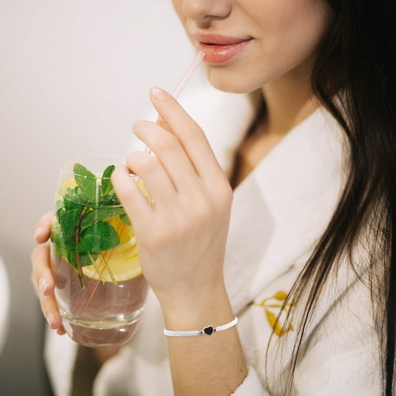 LOLIPPYY 2Pcs Love Heart Rope Bracelets For Friends With Adjustable Style For Valentine's Day Celebrations