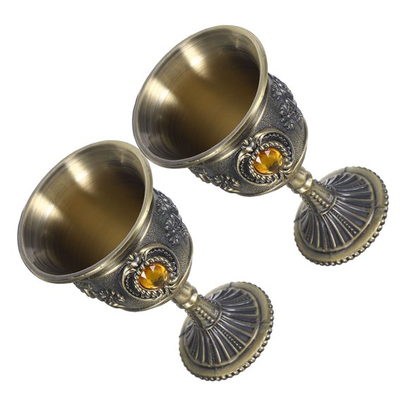 LOLIPPYY Set of 2 Medieval Style Decorative Glasses for Holiday Parties, Special Celebrations, and Themed Events