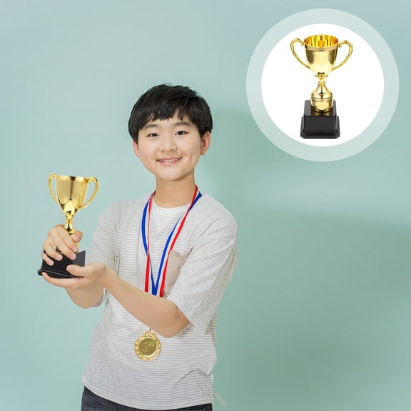 LOLIPPYY 2Pcs Plastic Gold Trophies with Smooth Edges Lightweight for Reward Prizes
