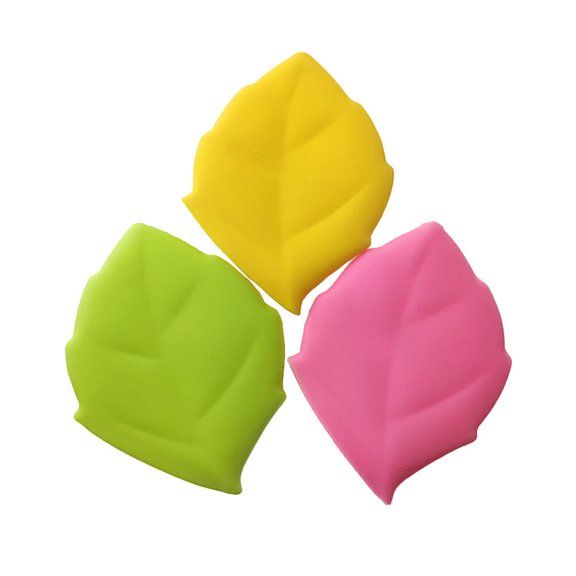 LOLIPPYY 3Pcs Foldable Silicone Drinking Cup Maple Leaf Shape for Outdoor Travel Use