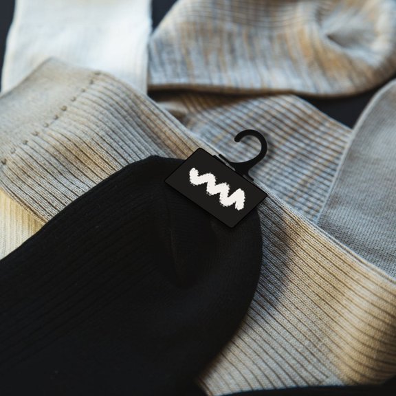 LOLIPPYY 400pcs Plastic Sock Display Hooks Transparent for Simple Design Retail Display