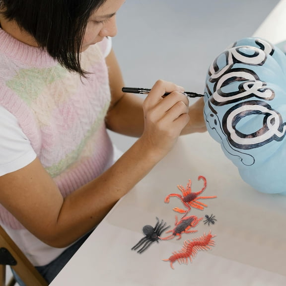 LOLIPPYY 50Pcs Durable Artificial Insects Gecko Scorpion Ant and Spider for and Costume Parties