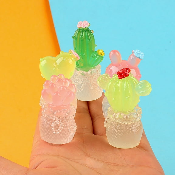 LOLIPPYY 5pcs Mini Resin Cactus Figurines Cactus Shape Gift For Shelf Home Decoration