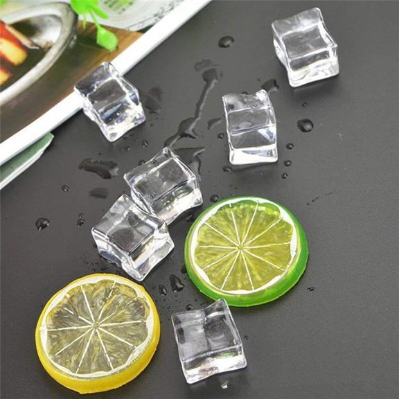 LOLIPPYY 80Pcs Artificial Ice Cubes Transparent Acrylic Ornaments for Table Scatters and Food Showcase Decoration