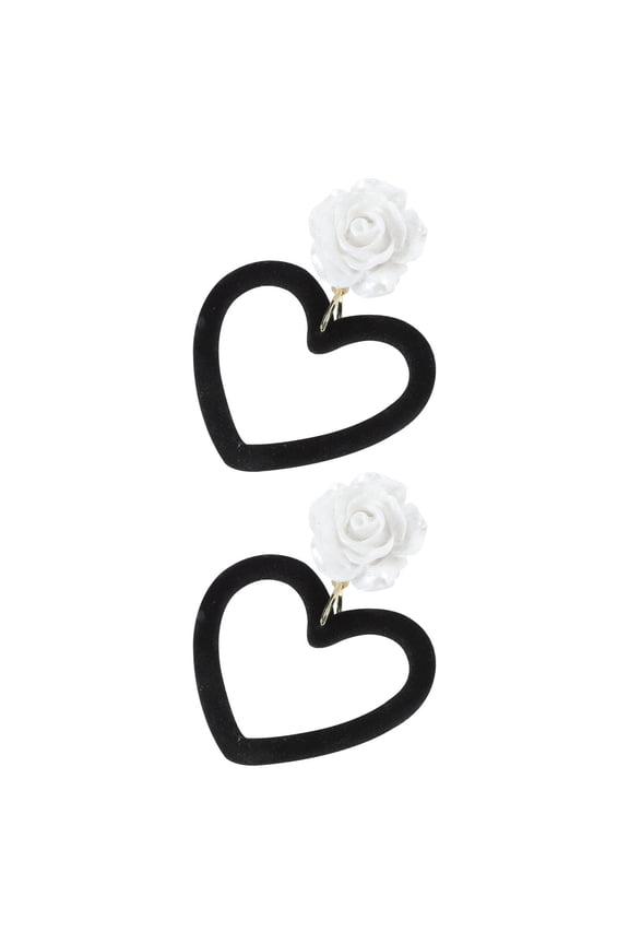 Chic Heart Decorative Earrings Alloy Ear Studs and Daily Wear