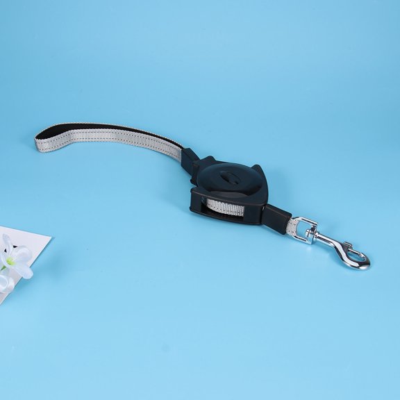 LOLIPPYY Convenient Retractable Dog Leash with Automatic Lock and Reflective Strips for Pet Walks