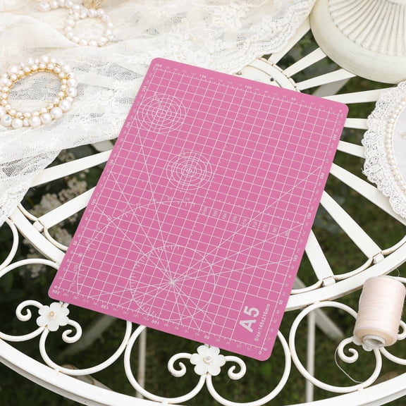 LOLIPPYY Portable Folding Cutting Mat for Crafts, Fabric, Quilting, and Scrapbooking Projects