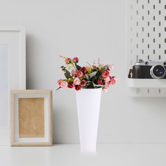 LOLIPPYY Eclectic Flower Container Decorative Flower Bucket White Tinplate 1Pcs for Shopping Mall