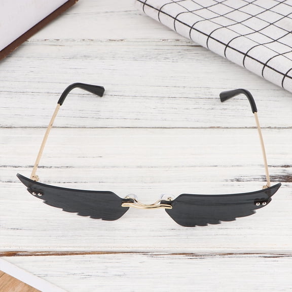 LOLIPPYY Girls Sunglasses Angel Wing Shaped Protection Metal Golden 1Pack