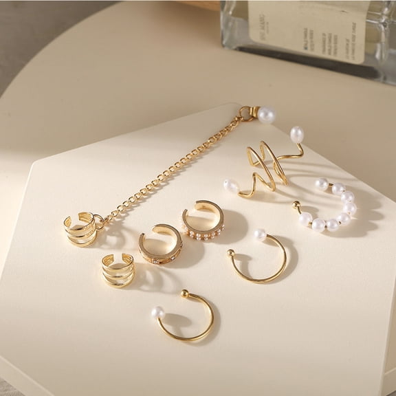 LOLIPPYY Golden Alloy Non Piercing Ear Cuff Clip On Earrings Comfortable Chic Pearls Ear Jewelry for Ear