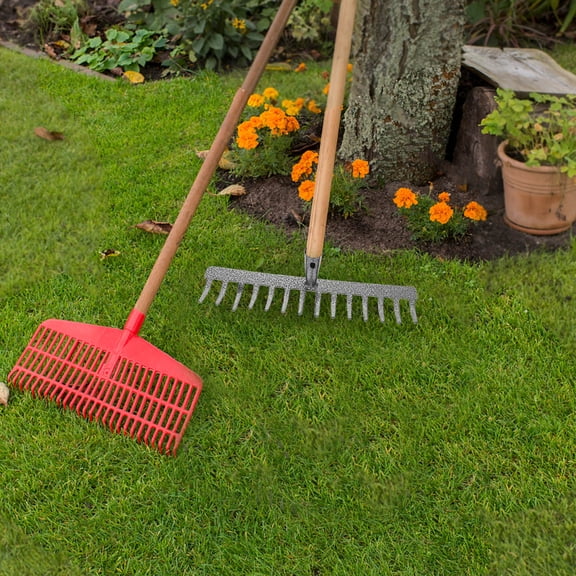 LOLIPPYY Heavy Duty Black Garden Rake Tool with 14 Teeth for Yard Cleaning and Gardening Equipment Use