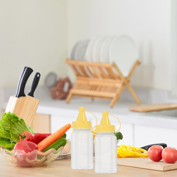 LOLIPPYY Household Sauce Bottles 4Pcs Squeeze Bottles for Home Use 30ml