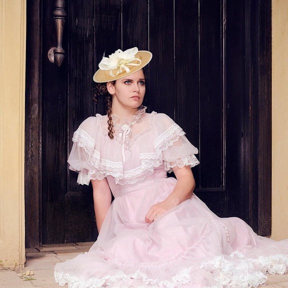 LOLIPPYY Khaki Sinamay Hat Base Cocktail Fascinator Round DIY Millinery Craft Accessory with Yarn Decoration