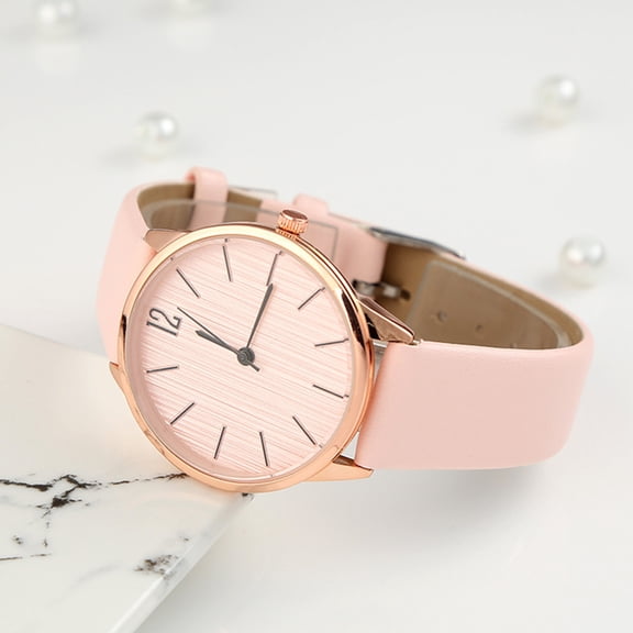 LOLIPPYY Pink Alloy Lady Belt Watch for Women's with Adjustable Strap and Precise Movement, Ideal for Decor Use