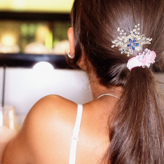 LOLIPPYY Plated Silver Bridal Hair Comb with Rhinestone Flowers Wedding Hair Jewelry for Brides