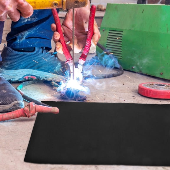 LOLIPPYY Portable Fire Resistant Welding Mat Black for Camping Picnic and Soldering