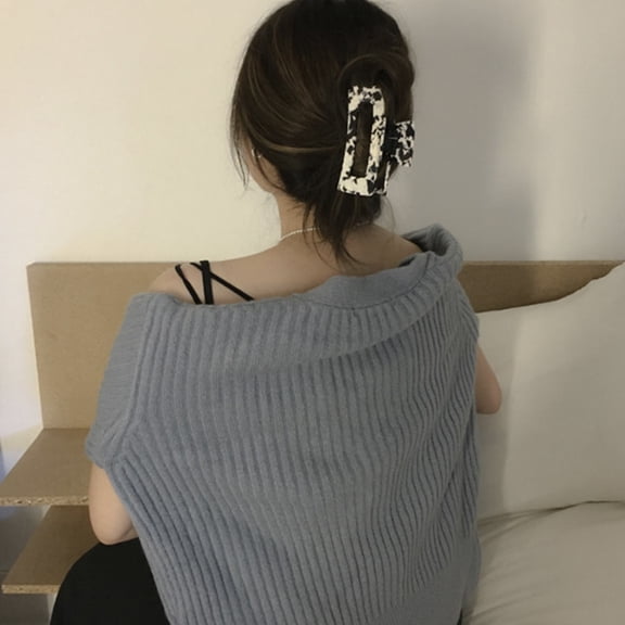 LOLIPPYY White Plastic Hair Clip for Women, Vintage Style Accessory Ideal for Weddings, Parties, and Everyday Use