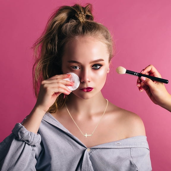 LOLIPPYY Unique Design Charm for Women in Color 1Pack