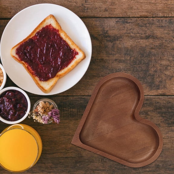 LOLIPPYY Heart Shaped Wooden Platter for Serving Nuts, 1 Piece Brown Pine Wood, Creative Design for Dining and Valentines Day