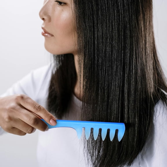 LOLIPPYY Wide Tooth Blue Plastic Hair Comb Smooth Teeth Detangling and Scalp Massage Hairstylist Tool