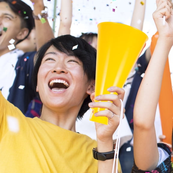 LOLIPPYY Yellow Plastic Cheer Megaphone for Party Noise Making and Game Day Celebrations