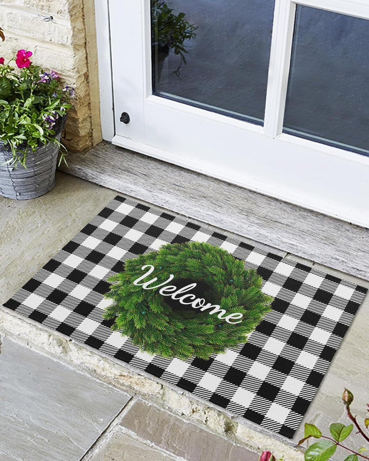 LONGGGGLO Indoor Outdoor Mats, Wreath on Black and White