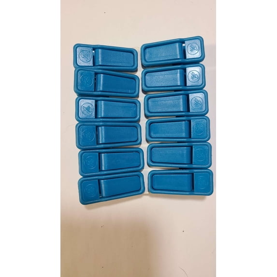 LOT OF 36 - JOY MANGANO HUGGABLE HANGER CLIPS (Turquoise)