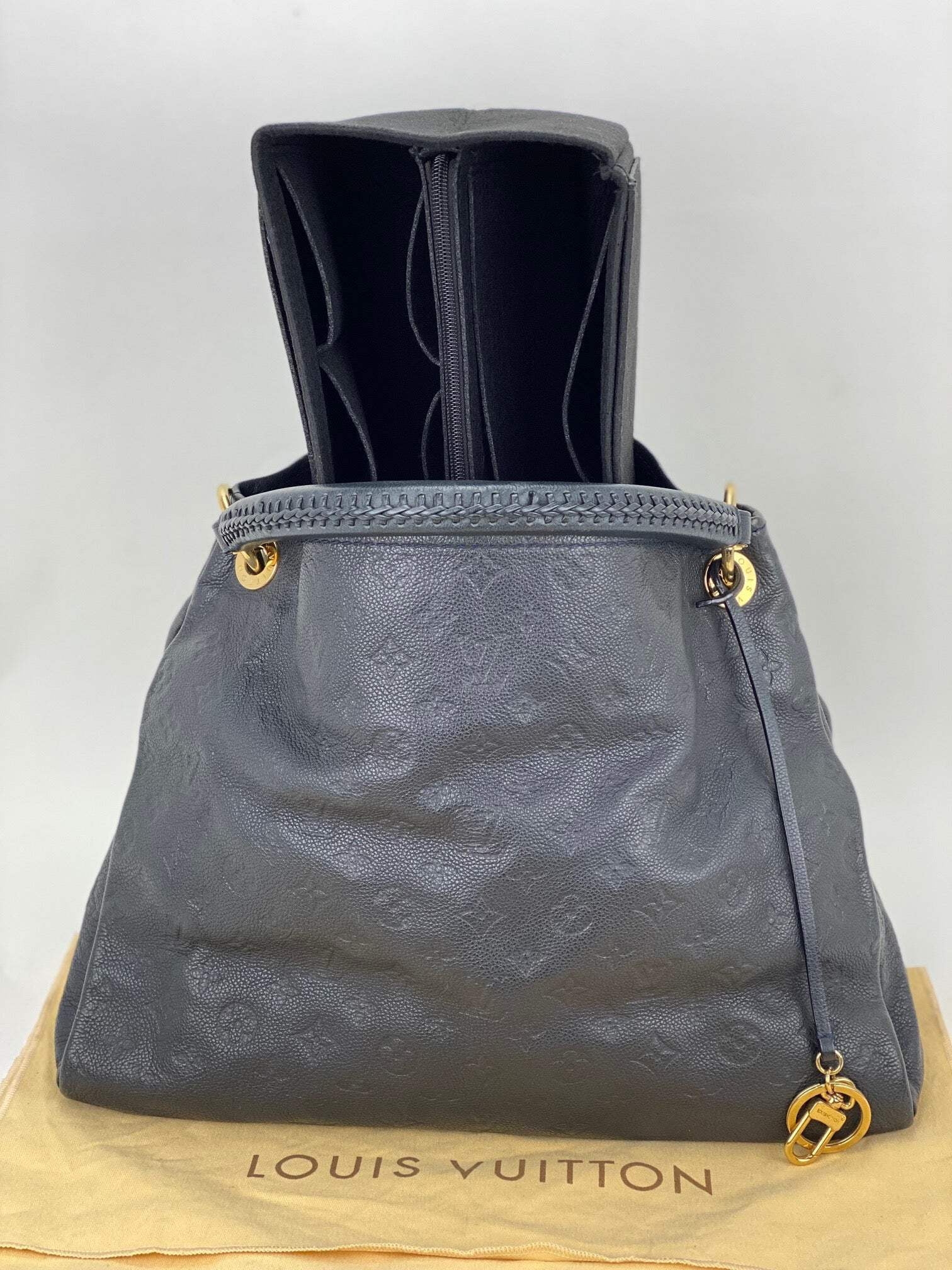 Lv artsy mm monogram sale