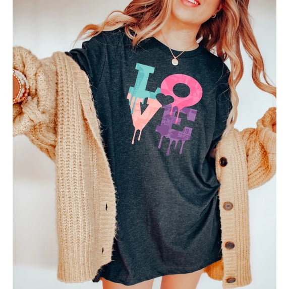 LOVE Graphic Plus Short sleeve T-Shirt